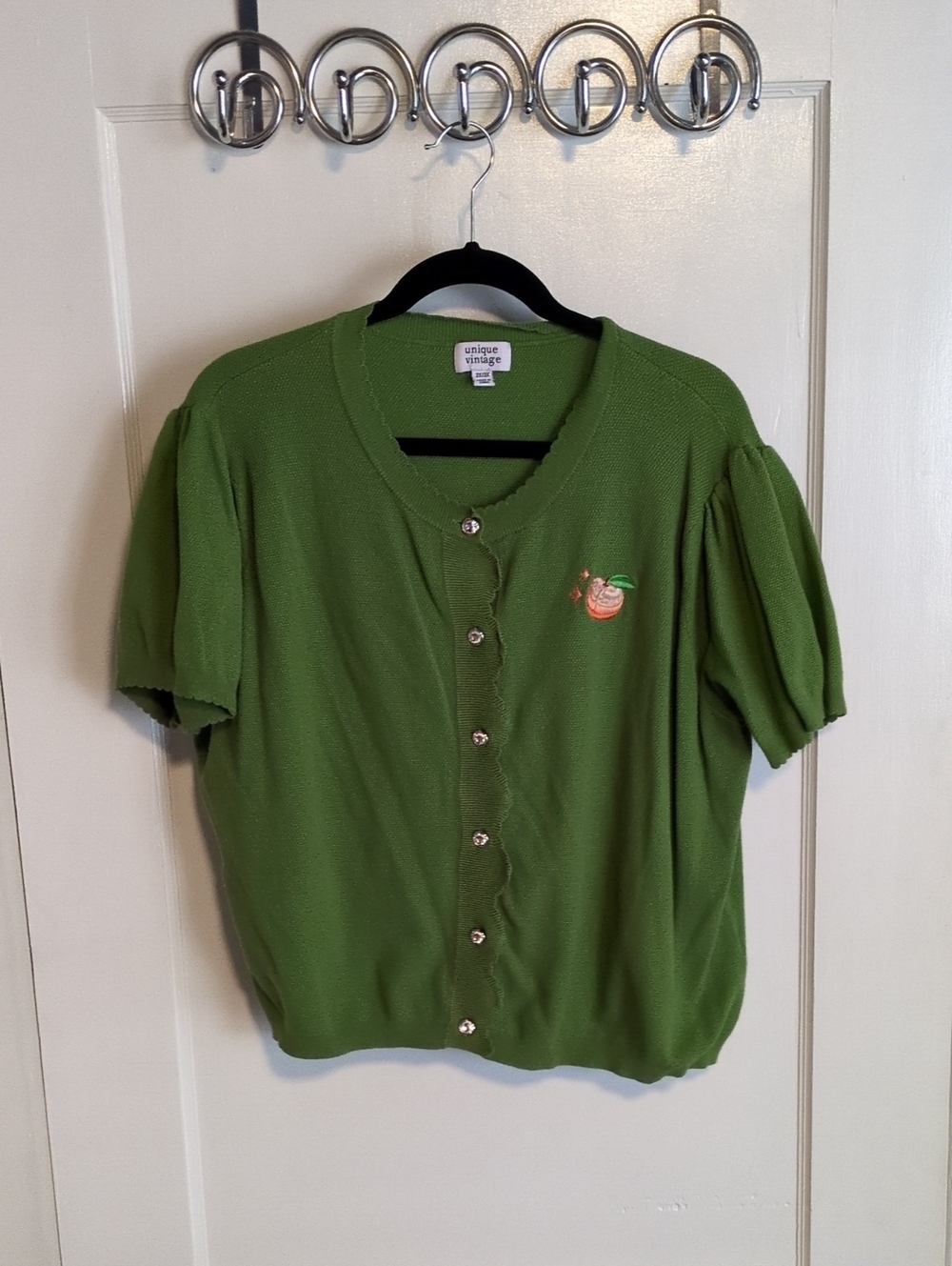 Unique Vintage Green Short Sleeve Puff Shoulder Cardigan with Peach Motif